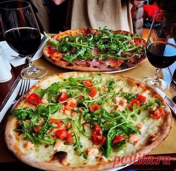 Мало калорий много вкуса Прислушайтесь к нашим рекомендациям, которые помогут вам сохранить благоразумие и питаться умеренно даже в самых непредсказуемых ситуациях.