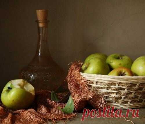 Вино из яблок в домашних условиях простой рецепт / Простые рецепты