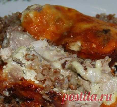 Курица, запеченная с гречкой придется по вкусу всем!