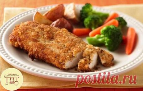 Куриное филе в сухариках
Ингредиенты:
 2 кусочка филе
 панировочные сухари
 соль
Приготовление:
2 кусочка филе от разделки грудки аккуратно нарезать поперек волокон под наклоном 45 град ножом на небольшие кусочки примерно 1 см толщиной.Отбить слегка с 2-х сторон тыльной стороной ножа или молоточком(тупым концом). Посолить по вкусу и обвалять в сухарях. Кусочки получаются разные по размеру. 
Но это не страшно.Выложить кусочки на разогретую с растительным маслом сковородку и слегка обжарить на