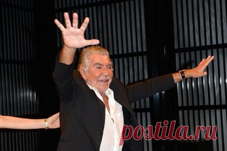 82-летний Роберто Кавалли стал отцом в шестой раз. Итальянский дизайнер Роберто Кавалли стал отцом в шестой раз. 82-летний основатель одноименного люксового бренда рассказал, что сына во Флоренции родила 37-летняя модель Сандра Нильсон, с которой он находится в романтических отношениях с 2014 года. По словам знаменитости, мать ребенка чувствует себя хорошо.