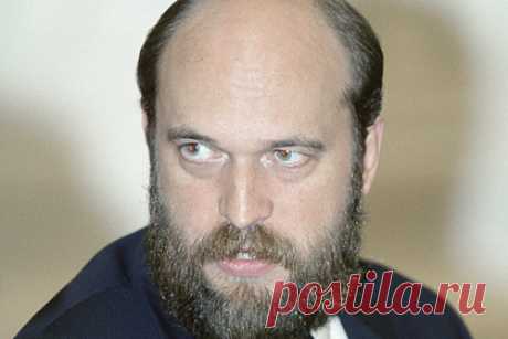 Испанский суд окончательно отклонил иск беглого банкира Пугачева к России. Высший суд Мадрида окончательно отклонил иск беглого бывшего банкира Сергея Пугачева к России о возвращении ему более 14 миллиардов долларов, отклонив апелляцию на предыдущее судебное решение. Палата по гражданским и уголовным делам постановила, что приговор не предусматривает какое-либо обжалования.