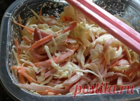 Морковный салат с сыром и чесноком