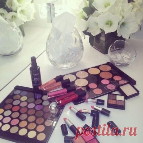 Make-Up