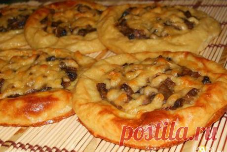 Картофельные ватрушки с курицей.