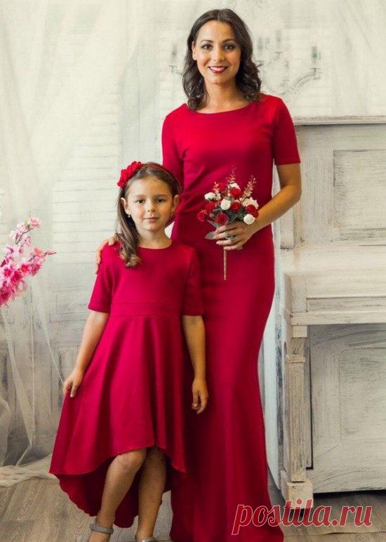 Очаровательные образы мамы и дочки в одинаковых платьях 2018-2019 - фото идеи