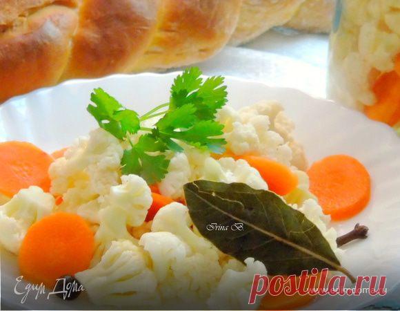 Капустка к шашлыку. Ингредиенты: морковь, вода, винный уксус белый Ароматная, хрустящая, слегка острая капуста, прекрасно подойдет и к мясу, и к рыбе, и к птице. Отличная закуска на пикник, взяв с собой будьте уверены, что улетит в миг)) Время указано без учета...