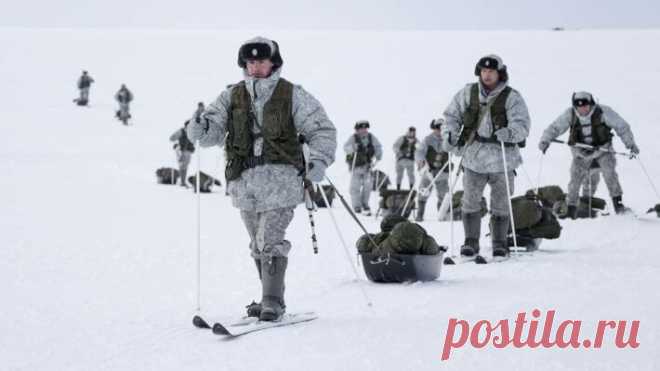 Перенджиев: четыре минуты свободного падения десанта РФ в Арктике 