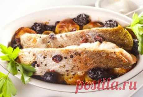 Рыба с чернсливом