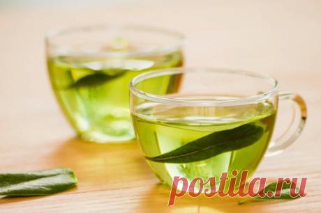 Зелень и зелёный чай могут сгущать кровь. Диетолог Белоусова В интернете можно найти множество советов о том, как разжижать кровь с помощью питания — нередко упоминаются продукты вроде винограда, помидоров, а также витаминов Е и С, омега-3 жирных кислот, куркумы, имбиря и корицы. Однако далеко не все популярные рекомендации безопасны или эффективны. Диетолог Анна Белоусова объяснила, какие из них действительно имеют смысл, а какие могут навредить, передаёт «Царьград». ...