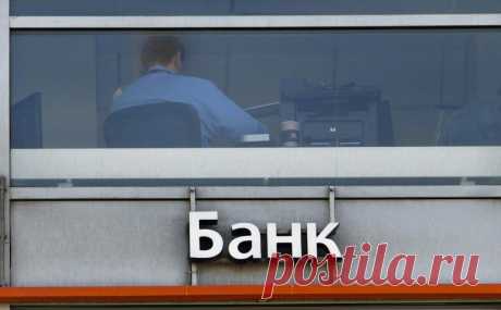 Эксперты предсказали обновление рекорда по прибыли российских банков. В 2023 году банки обновят рекорд по чистой прибыли, заработав ₽2,4–2,6 трлн, после худших за семь лет прошлогодних результатов, ожидают в НКР. Позитивный эффект могут дать снижение расходов на резервы и удешевление вкладов