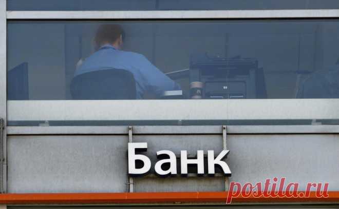 Эксперты предсказали обновление рекорда по прибыли российских банков. В 2023 году банки обновят рекорд по чистой прибыли, заработав ₽2,4–2,6 трлн, после худших за семь лет прошлогодних результатов, ожидают в НКР. Позитивный эффект могут дать снижение расходов на резервы и удешевление вкладов