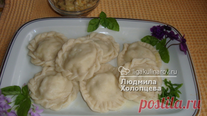Равиоли с куриным фаршем и грибным соусом - рецепт пошаговый с фото