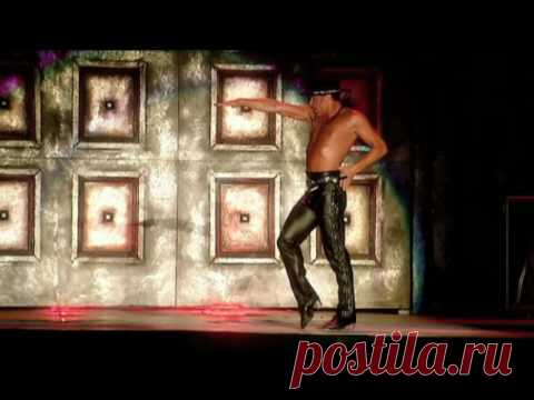 Michael Flatley's Greatest Moments in Irish Dance
