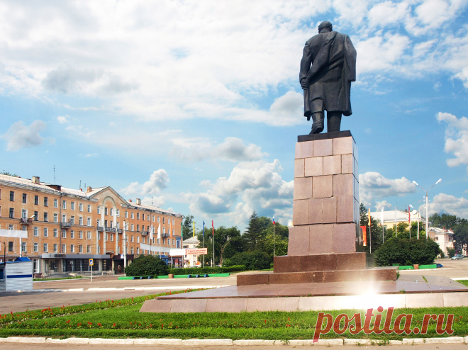 Площадь имени вождя