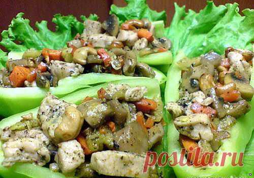 Перец, фаршированный курятиной и грибами