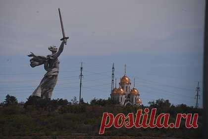 Первые минуты после взрыва в многоэтажке российского города сняли на видео