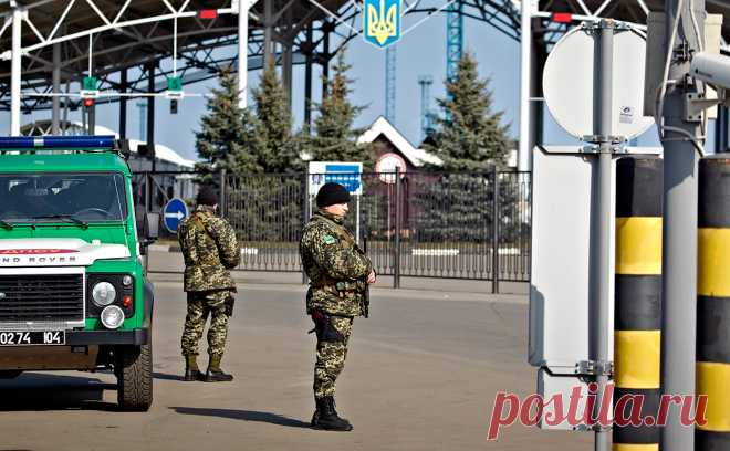 Франция и Германия призвали Россию к сдержанности у границ Украины. Главы МИД Германии и Франции Хайко Маас и Жан-Ив ле Дриан после переговоров с украинским коллегой Дмитрием Кулебой заявили о поддержке суверенитета Украины и выразили обеспокоенность военной активностью России у границ этой страны.