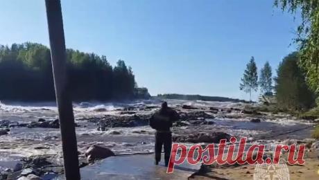 Глава Карелии рассказал о ситуации на месте прорыва на Беломорканале. После размыва временной дамбы на Беломорско-Балтийском канале (ББК) все необходимые резервы были переведены в режим готовности. Об этом сообщил глава Республики Карелия Артур Парфенчиков в своем Telegram-каналее. &quot;Техники ...