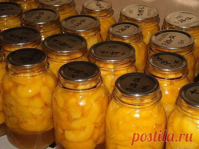 Ананасы из кабачков. В копилочку рецептов.
Даю рецепт всем, один из самых любимых.Была им удивлена, хорошо хранится, и по вкусу 100% заявки. С закрытыми глазами никто не отгадал, что на самом деле ест....А в салатах, и видя, не угадали)))).

Итак 