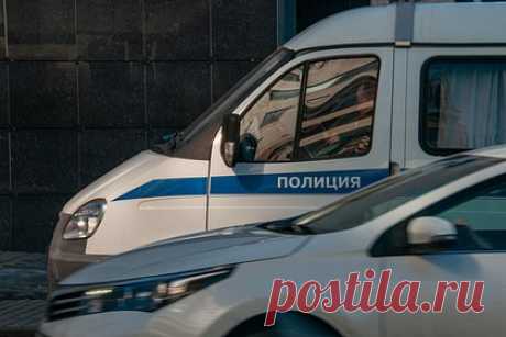 Двух врио замгубернатора Брянской области задержали за получение крупных взяток. Двух врио замгубернатора Брянской области задержали по подозрению в коррупции. Речь идет о Татьяне Кулешовой и Елене Егоровой. Им вменяют получение взяток в особо крупном размере. По предварительным данным, сумма взятки составила 4,4 млн рублей, она была передана через посредников. Их также задержали.