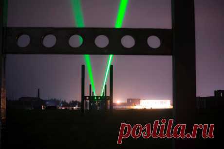#ЭкоТехнопарк #SkyWay в ночное время, под прицелом лазера.

#СтройSkyWay #СпасайПланету