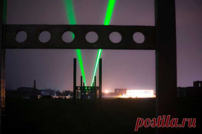 #ЭкоТехнопарк #SkyWay в ночное время, под прицелом лазера.

#СтройSkyWay #СпасайПланету