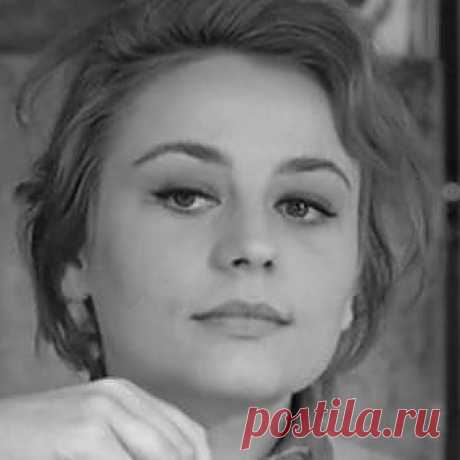 Тайны Звезд - Анни Жирардо