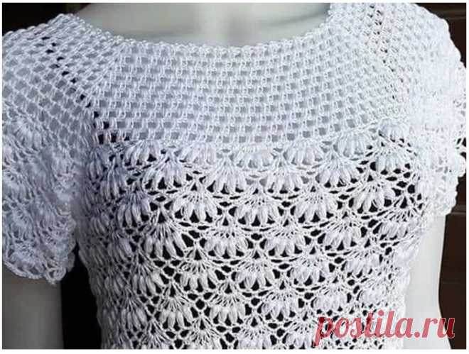 Ажурная кофточка крючком Ажурная кофточка крючкомАжурная кофточка крючком актуальна и зимой, если одеть ее сверху водолазки.
