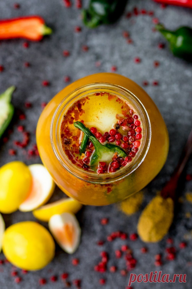 OMG Curried Pickled Eggs With Smoked Salt Is Our New Fave Snack! - Brit + Co