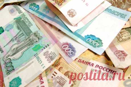 Семья погибшего при пожаре на траулере «Капитан Лобанов» получит 1 млн руб.. Родственникам пострадавших выплатят по 500 тыс. рублей.