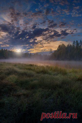 Enantiodromija | enantiodromija:   far far away by Дмитрий...