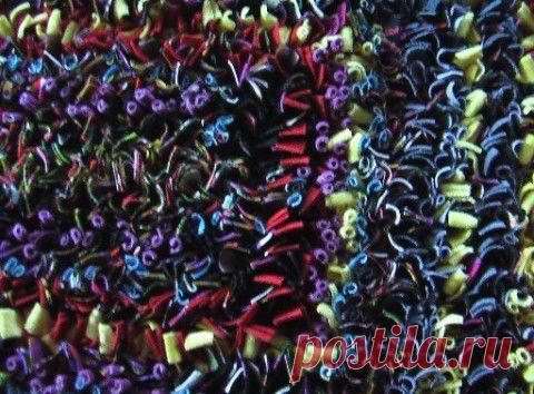 Коврик из старого трикотажа | СДЕЛАЙ САМ! / Мода / коврик из старых вещей / Pinme.ru / Ольга Прохорова