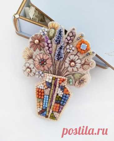 ​Идеи восхитительных вышитых брошек