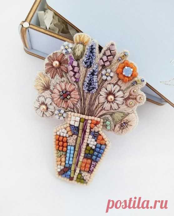 ​Идеи восхитительных вышитых брошек