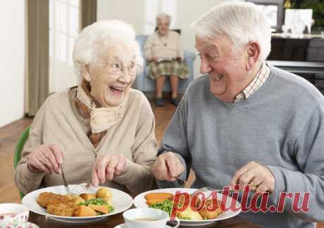 Гастроэнтеролог поделился правилами питания для людей пожилого возраста. 8 основных факторов, которые многие упускают | Дневник здоровья | Яндекс Дзен