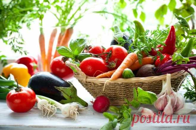 Ночной дожор: 10 продуктов, которыми вы можете перекусить ночью и не навредить фигуре