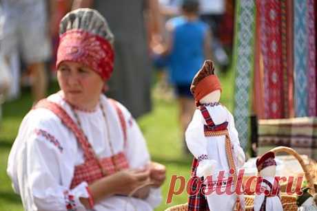 Фестиваль против отмены российской истории и культуры пройдет в Пскове. В Псковской области состоится фестиваль отмены российской истории и культуры «На том стоим». Мероприятие будет проходить с 18 по 22 ноября в ряде городов региона — Опочке, Острове, Порхове, Печорах. Отмечается, что на мероприятие приедут деятели культуры, историки и общественные деятели из разных стран.