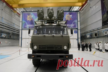 УЧЕНЫЕ ОДОБРИЛИ БЕСПИЛОТНИК КАМАЗА

Участники проекта по созданию беспилотного транспортного средства на базе КАМАЗа представили свои исследования и разработки ведущим мировым ученым, членам международного научного совета НИТУ &quot;МИСиС&quot;, сообщает издание Колеса.