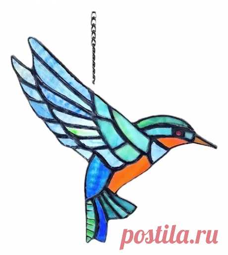 Atrapasoles Para Colgar En Vitrales, Pájaros, Vivos, Reales - $ 248.49 PÁJAROS BRILLANTES: La luz del día deambula, lo que permite que tu mente deambule suavemente entre los tonos danzantes de un adorno con forma de pájaro de Stained Serenity. Hecho a mano con acrílico teñido auténtico para regalos con temática de pájaros o decoración de pájaros. Para todo tipo de clima, el atrapasoles de ventana listo para colgar viene con una cadena adjunta y un gancho con ventosa si qui...