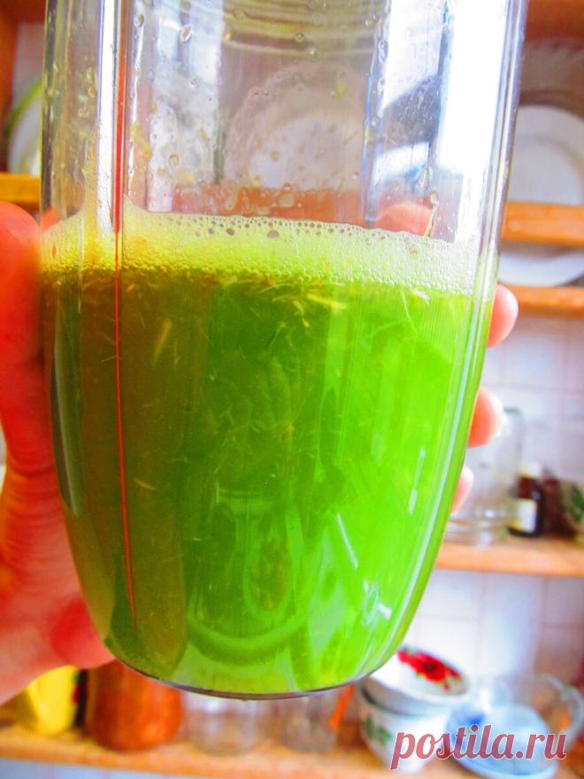 Коктейль из ели «поднимающий с постели»
Зимой тоже есть зелень! Мы берем хлорофилл из хвойных. Периодически делаем себе вот такие еловые коктейли (в елке витамина С больше чем в «лимонке»!) Ингредиенты: 1. Ветка ели — 1 шт 2. Вода — 1 стакан 3. Апельсин — 1 долька Приготовление Берем свежую ветку ели (можно другой хвои: пихты, сосны…), ополаскиваем водой. Настригаем ножницами […]
Читай дальше на сайте. Жми подробнее ➡