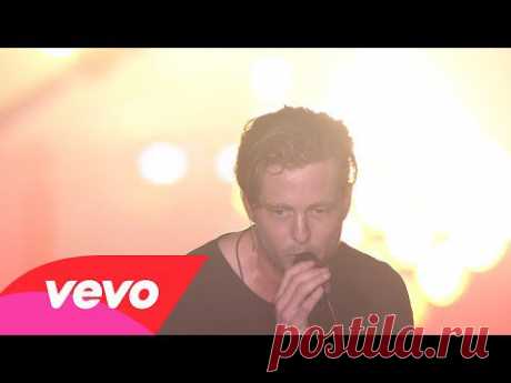 ▶ OneRepublic - Love Runs Out (Vevo Presents: Live at Festhalle, Frankfurt) - YouTube