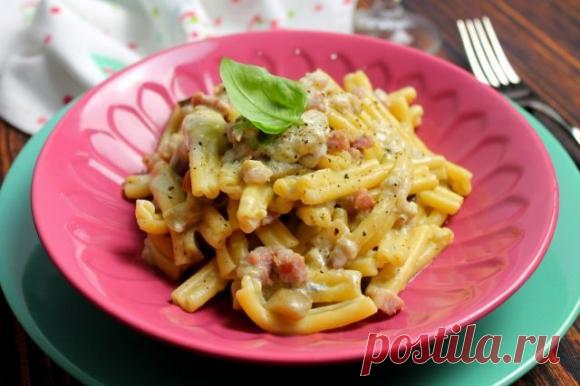 Casarecce con melanzane, pancetta e gorgonzola dolce - Fidelity Cucina