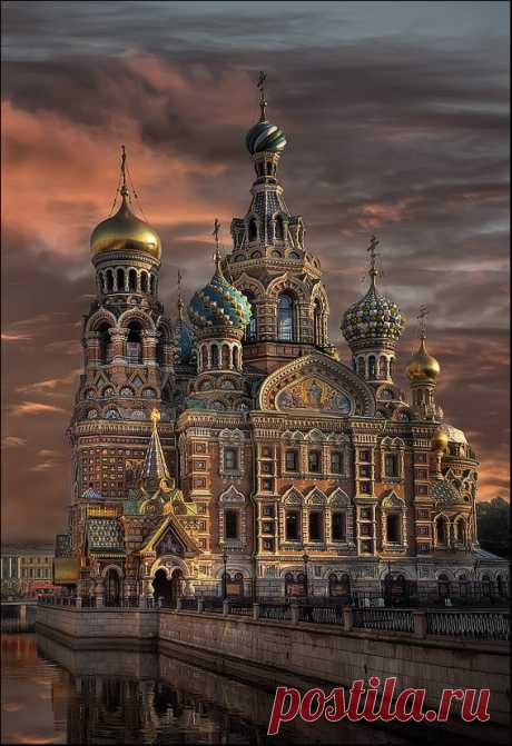 people-places-things-etc:
“ inlaterdays:
“ allthingseurope: Saint Petersburg, Russia via
This photo takes my breath away.” ”