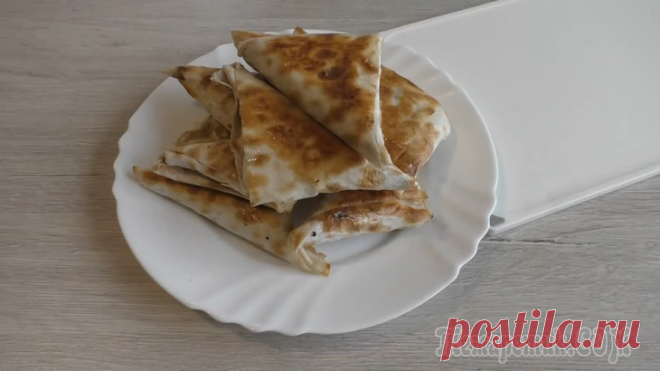 Обожаю эти треугольники! Вкуснятина в лаваше с творогом и вишней / Quick and tasty breakfast