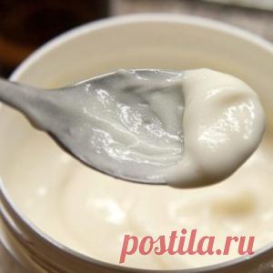 Грибок на ногах высохнет за пару дней если вечером нанести...