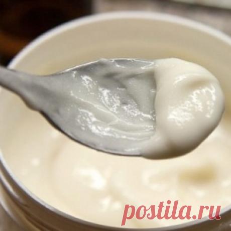 Грибок на ногах высохнет за пару дней если вечером нанести...