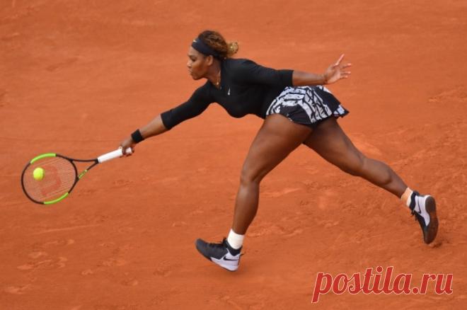 Серена Уильямс вырезала белоруску Соболенко с общей фотографии. Обе спортсменки опубликовали в Instagram идентичные снимки, однако Уильямс увеличила масштаб, чтобы Соболенко не попала в кадр.