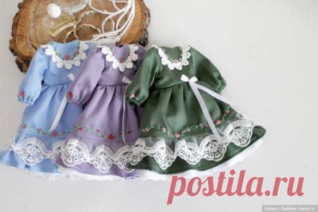 Платья с длинным рукавом и вышивкой / Одежда и обувь для кукол своими руками / Бэйбики. Куклы фото. Одежда для кукол
