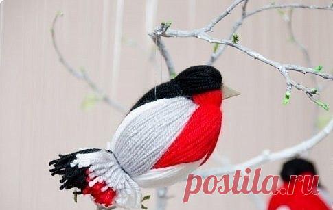 Снегирь из пряжи